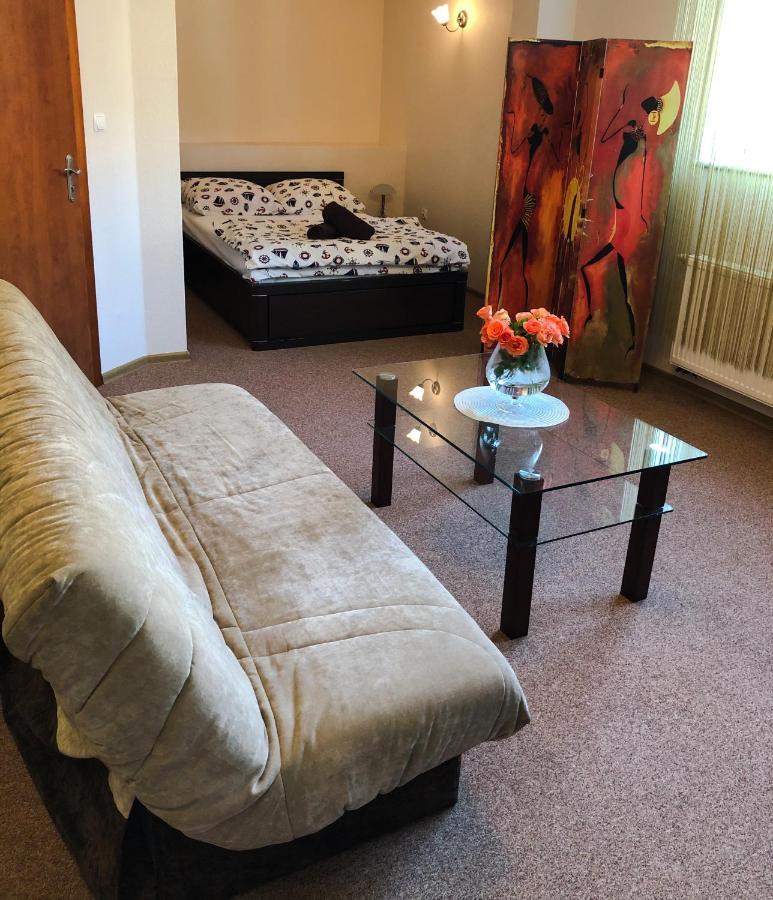 Dom Wczasowy Pod Zegarem Leba Bagian luar foto