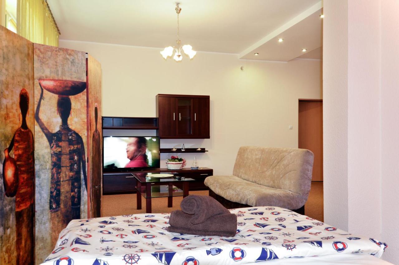 Dom Wczasowy Pod Zegarem Leba Bagian luar foto