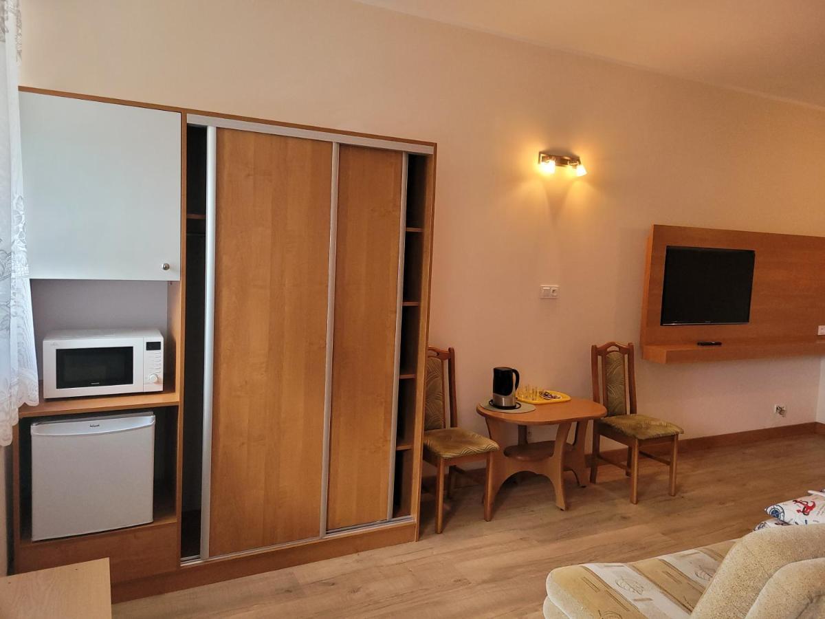 Dom Wczasowy Pod Zegarem Leba Bagian luar foto